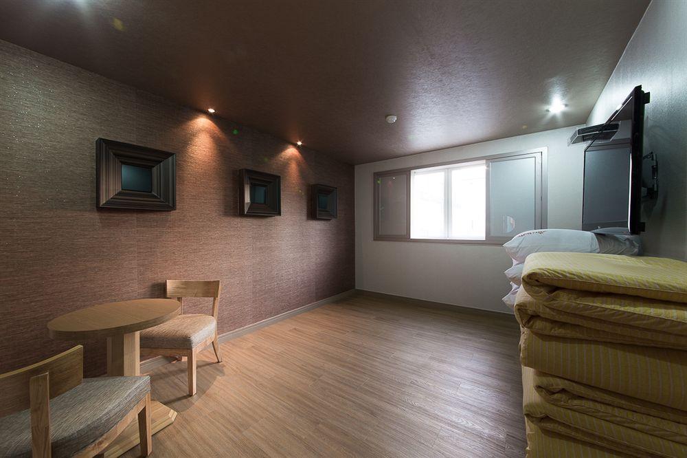 Hotel June Haeundae Busan Exterior photo